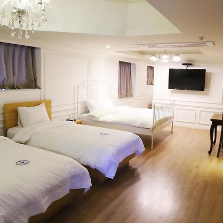 Hillside Hotel Busan Bagian luar foto