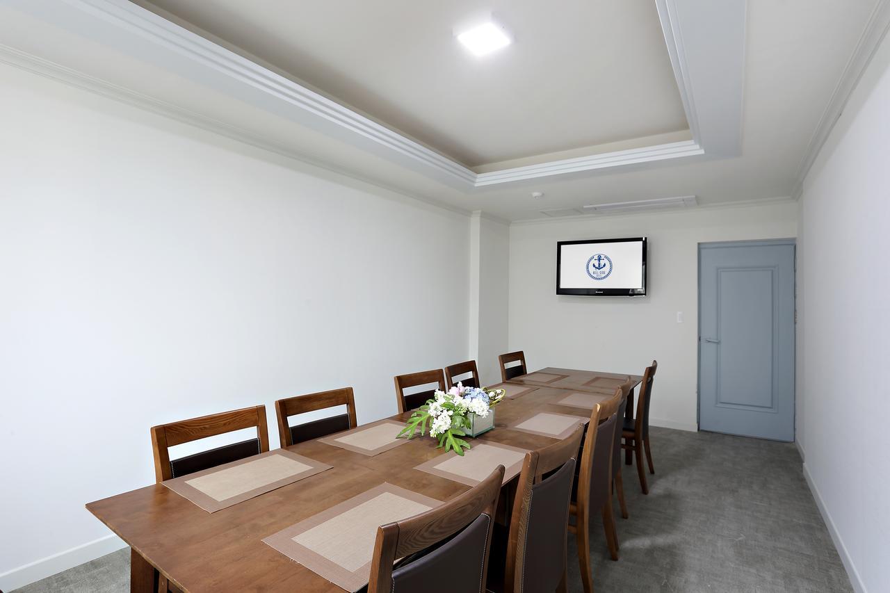 Hillside Hotel Busan Bagian luar foto