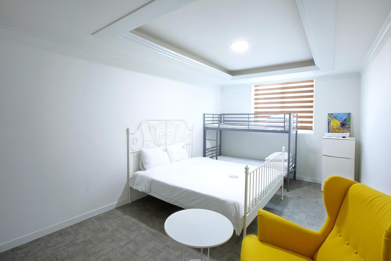 Hillside Hotel Busan Bagian luar foto