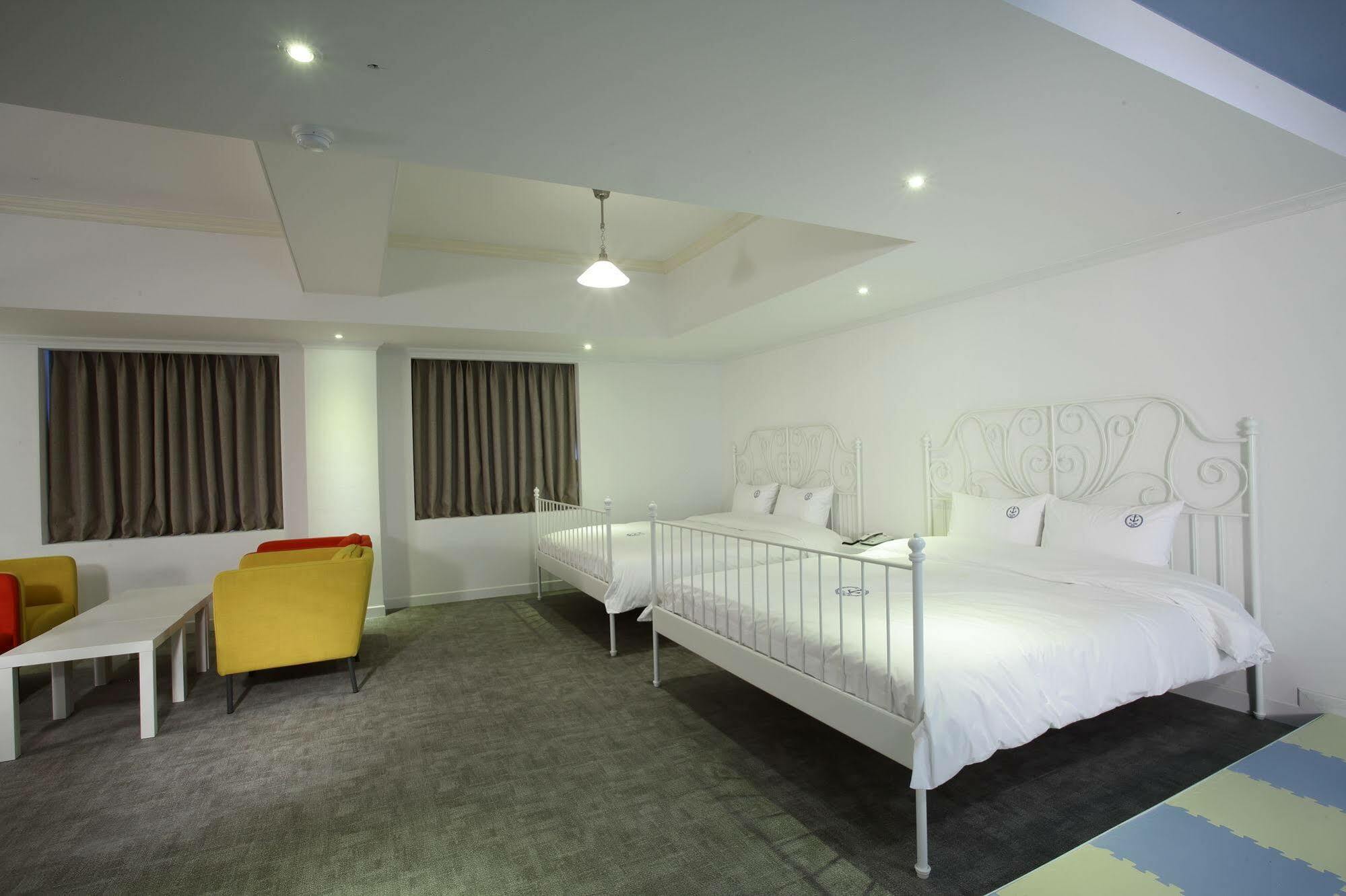 Hillside Hotel Busan Bagian luar foto