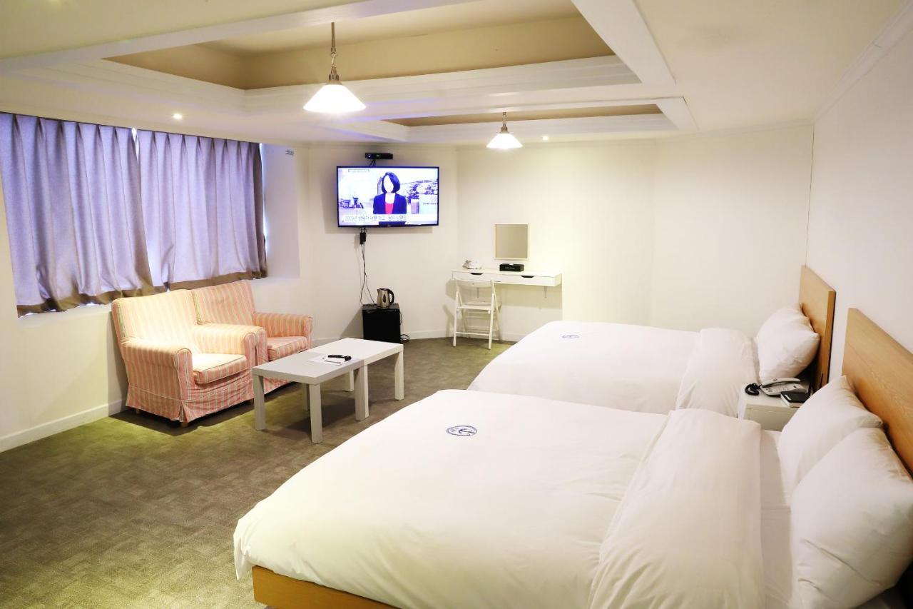 Hillside Hotel Busan Bagian luar foto
