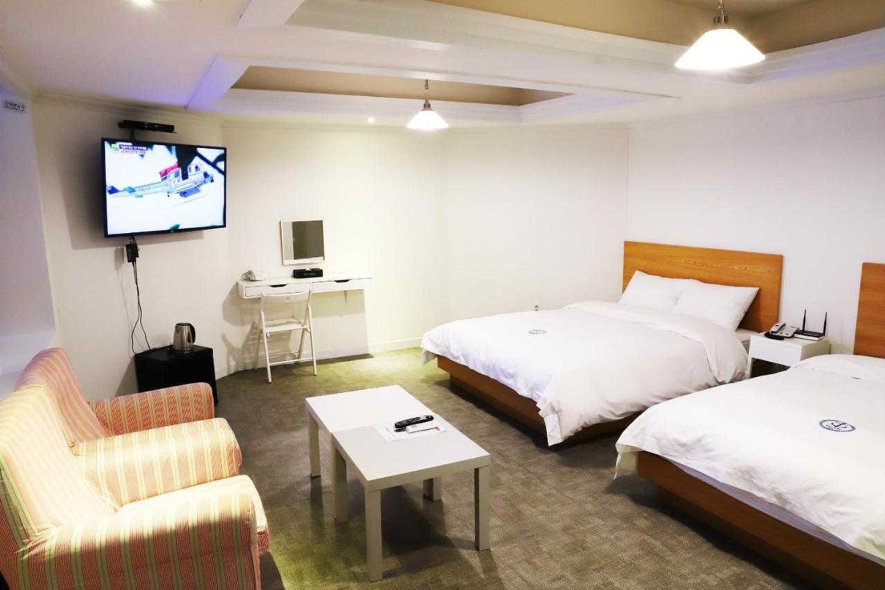 Hillside Hotel Busan Bagian luar foto
